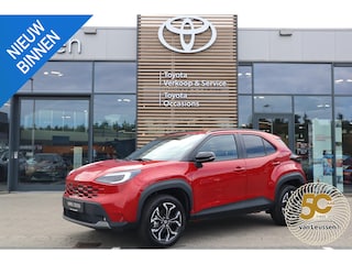 Toyota Yaris Cross HYBRID 130 FIRST EDITION NIEUW MODEL 2026! DIRECT LEVERBAAR!! STOEL/STUURVER LED 17'' LM-VELGEN KEYLESS BLIND SPOT APPLE/ANDROID