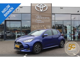 Toyota Yaris 1.5 VVT-i DYNAMIC NAVI AFN-TREKHAAK AIRCO 16"LMV LED-PAKKET APPLE/ANDROID