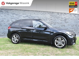 BMW X1 sDrive18i M-Pakket Carplay/Navi Panoradak Automaat Led Stoelverwarming