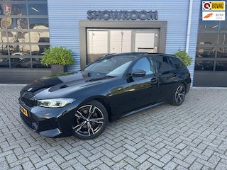 BMW 3-serie Touring 318i M-Pakket|AUTOMAAT|PANO|HARMAN/KARDON|CAMERA|LEDER/ALCANTARA