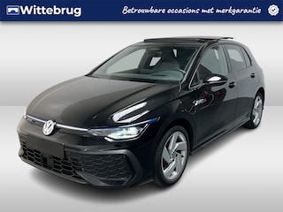 Volkswagen Golf 1.5 eHybrid GTE / FABRIEKSGARANTIE TM 02-2031/ 272 PK/ PANO/ TREKHAAK/ 360 CAMERA/ 18'' LMV/ HEAD-UP DISPLAY/ DCC/ DODE HOEK/ IQ. LIGHT/ ADAPT. CRUISE/ TRAVEL ASSIST/ STOEL-STUURVERWARM./ NAVI/ CLIMA/ DAB/ 1