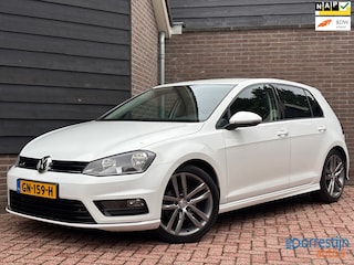 Volkswagen Golf 1.2 TSI Business Edition R | Trekhaak | Camera | PDC | Goed onderhouden