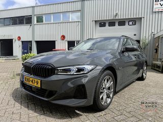 BMW 3-serie Touring 320e | Facelift | Trekhaak Automatisch | Adaptieve Cruise Control | Sportstoelen |