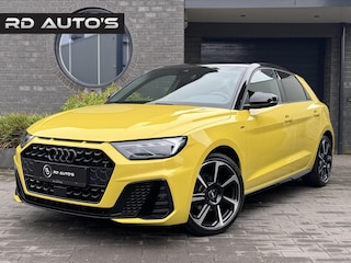 Audi A1 Sportback 30 TFSI S Line edition one