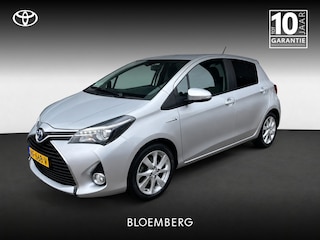 Toyota Yaris 1.5 Hybrid Dynamic | All-Season banden | Privacy Glass | Camera |