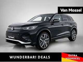 Volkswagen Tiguan 1.5 eHybrid R-Line Edition 204 PK Plug in hybrid | Trekhaak | 360 Camera | Stoelverwaming | Stuurverwarming | Panoramadak | Navigatie | Apple Carplay | Android Auto | Dodehoeksensoren | Elektrische achterklep | Keyless access |
