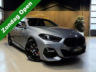 BMW 2-serie M-PERFORMANCE | 220i M-PERFORMANCE | PANO | ALLES VAN ORIGINEEL BMW PERFORMANCE | UITLAAD SPECIAAL VAN BMW PERFORMANCE | WINGS ORIGINEEL VAN BMW |