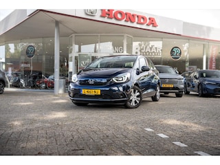 Honda Jazz 1.5 Full Hybrid Comfort | NL auto | Volledig dealeronderhouden | Afneembare trekhaak | PDC voor en achter | DAB radio | Apple Carplay/ Android Auto
