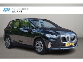 BMW 2-serie Tourer 218i 136pk Aut. Luxury Line | Navi | App Connect | Climate | Leder | Elektrische Achterklep | Camera | Sfeerverlichting | Cruise