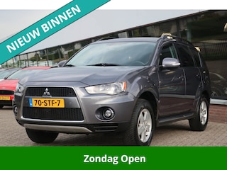 Mitsubishi Outlander 2.0 Intro Edition 2e EIG_CLIMA_CRUIS_PDC V+A_AFN-TREKHAAK.