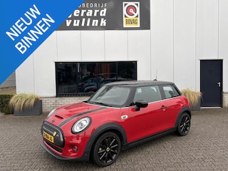 Mini Mini Charged 33 kWh CAMERA LEDER NAV ENZ 183KM bij 100%