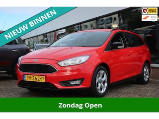 Ford Focus Wagon 1.5 Titanium CLIMA_GR-NAVI_AFN-TREKHAAK.