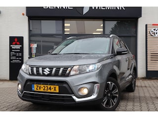 Suzuki Vitara 1.4 BoosterJet Stijl Automaat Trekhaak | Pano Dak | Carplay | Adaptive Cruise