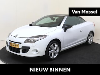 Renault Mégane Coupé-Cabriolet 1.2 TCe Privilège | 130PK | Lederen Bekleding | Cruise Control | Stoelverwarming | Hardtop | Panoramadak | Navigatie | Keyless | Parkeersensoren Achter | Climate Control