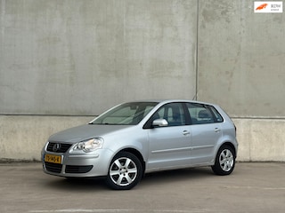Volkswagen Polo 1.4-16V 5deurs Airco Nieuwe APK LEES TEKST