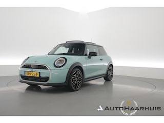 Mini Cooper 3-Deurs 1.5 C Favoured L | Pano | HUD | Harman Kardon | Stoel- Stuurverw. | 18'' | Leder | 360cam | NAV+ CarPlay