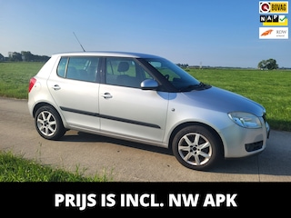 Skoda Fabia 1.2-12V Ambiente 5drs nieuwe APK 17-05-2027