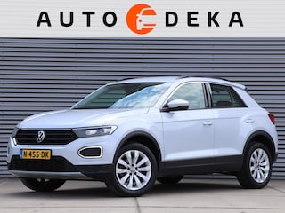 Volkswagen T-Roc 1.5 TSI Style Automaat *Navigatie*Parkeersens.*Stoelverw.*
