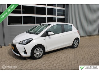 Toyota Yaris 1.5 Hybrid Aspiration 1e Eigenaar Boekjes | Parkeersensoren achter | Cruise control.