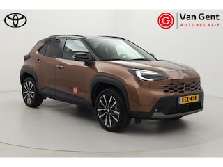 Toyota Yaris Cross 1.5 Hybrid 130 Executive | Dodehoek detectie | Matrix LED | Head-up display | Stoel-/stuurverwarming | Verwarmbare voorruit | JBL | Apple Carplay / Android Auto | Parkeersensoren voor/achter | Camera | 18 inch