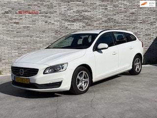 Volvo V60 2.0 D3 * GOEDE STAAT * APK GEKEURD TOT 2027 *