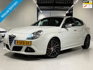 Alfa Romeo Giulietta 1.4 T 170PK Distinctive Automaat|Navigatie!!