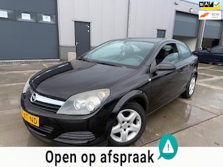 Opel Astra GTC 1.6 Edition scherm Cruisecontrol