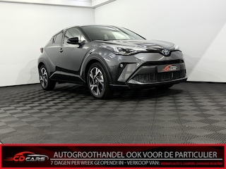 Toyota C-HR 2.0 Hybrid Style Camera, Navi, Stoelverwarming, Cruise control, Rijstrook correctie, Keyless start, Lichtmetalen velgen