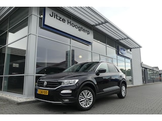 Volkswagen T-Roc 1.0 TSI Style TREKHAAK, ADAPT. CRUISE, CLIMA, NAVI, PDC V&A, APPLE CARPLAY/ANDROID AUTO, 123.953KM