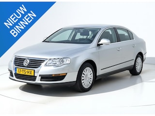 Volkswagen Passat 1.6 FSI Trendline AIRCO CRUISE TREKHAAK