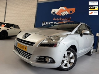 Peugeot 5008 1.6 THP Family 7persoons/ bj.2012/ NAP met 123603 km./ Panoramadak/ Climate/ Cruise/ APK 08/2027/ Trekhaak/Navigatie.