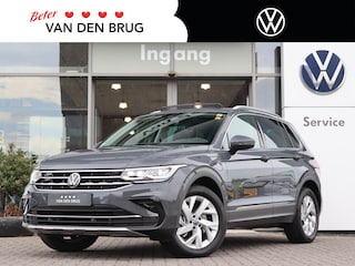Volkswagen Tiguan 1.4 TSI 245 pk DSG eHybrid Elegance | Panorama Dak | Trekhaak | Led Matrix | ACC | Stoel + Stuurverwarming | Ergo Voorstoelen | Keyless |