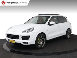 Porsche Cayenne 3.0 S E-Hybrid Platinum Edition |NAP|1e eigenaar|SportChrono|Pano|Memory
