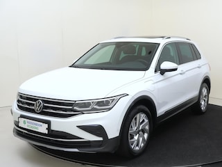Volkswagen Tiguan 1.4 TSI Elegance eHybrid | SoH 91% | Panoramadak | 360 camera | ErgoActive stoelen | Adaptieve cruise control | Lane assist | Stoel- en stuurwielverwarming | Parkeerassistent |