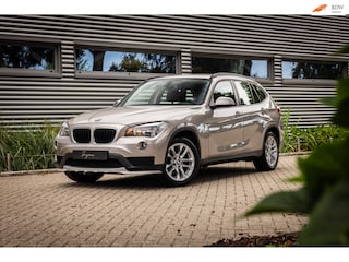 BMW X1 SDrive18i Executive (150pk) LCI | Lage KM