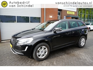 Volvo XC60 2.0 D4 191PK FWD MOMENTUM CAMERA TREKHAAK STOELVERWARMING NAVIGATIE 1/2 LEDER CLIMA CRUISE BLUETOOTH PDC V+A LMV ELECTR.KLEP XENON ENZ...