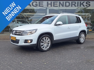 Volkswagen Tiguan 1.4 TSI R Line CUP | Trekhaak 1800kg | Pano Dak | Camera | Navi | Climate | CC |