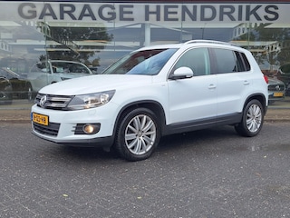 Volkswagen Tiguan 1.4 TSI R Line CUP | Trekhaak 1800kg | Pano Dak | Camera | Navi | Climate | CC |