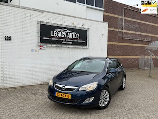 Opel Astra Sports Tourer 1.4 Turbo Cosmo - CRUISE C - RIJDT & SCHAKELT GOED - HALF LEER!