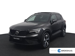 Volvo XC40 2.0 B4 Plus Dark | Panoramadak | Trekhaak | 19 inch velgen | Elektrisch Verstelbare Stoelen |