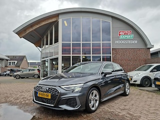 Audi A3 Sportback 35 TFSI S edition Carplay|trekhaak|Digital cockpit