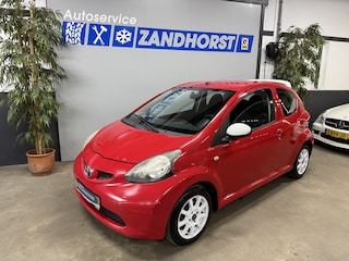 Toyota Aygo 1.0-12V // incl. nieuwe APK!!!