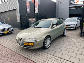 Alfa Romeo 147 1.6 T.Spark Veloce Distinctive Airco NAP APK