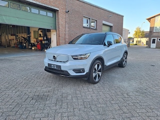 Volvo XC40 Recharge P8 AWD R-Design | 408PK | PANO | 360° | HK | TREKHAAK