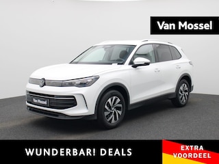 Volkswagen Tiguan 1.5 eTSI Life Edition 130PK | Automaat | Trekhaak | Stoelverwarming | Elektrische achterklep | Navigatie | Stuurverwarming | Keyless Access | Apple Carplay | LED Koplampen | Camera | Ruiten getint | Parkeersensoren |