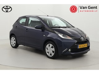 Toyota Aygo 1.0 VVT-i x-play | Origineel NL | Volledige dealerhistorie | Cruise Control | Airco | Camera | Rijstrooksensor | Bluetooth