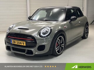 Mini Mini/Clubman/Cabrio 3-Deurs 2.0 Chili / Nederlandse Auto / Eerste Eigenaar / Dealer Onderhouden / 231 PK /Elektrisch Schuif/Kanteldak / Navigatie / Harman & Kardon Audio / Stoelverwarming / Parkeersensoren Voor + Achter / Cruise Control / Climate Control /