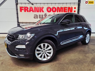 Volkswagen T-Roc 1.5 TSI 150PK Sport OH historie|Beats sound|Sfeerverl|Apple|Android|DAB|Leder/stof|Stoelverw.|Climate|PDC|17"LMV