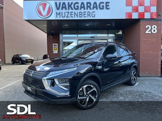 Mitsubishi Eclipse Cross 2.4 PHEV Intense // KEYLESS // CAMERA // CRUISE // APPLE-ANDROID AUTO // STOELVERWARMING //
