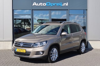 Volkswagen Tiguan 1.4 TSI 122pk Sport &amp; Style Clima, NAVI, Schuif/kanteldak, Stoelverwarming